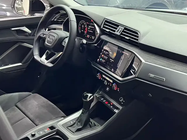 Audi Q3 — Фото автомобиля 20