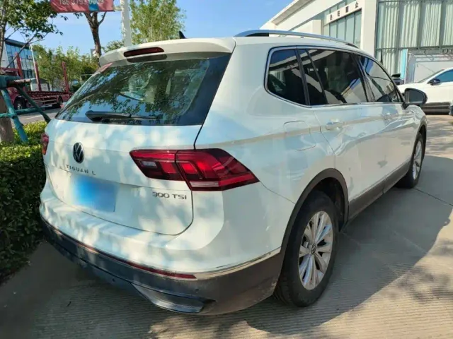 Volkswagen Tiguan L — Фото автомобиля 6