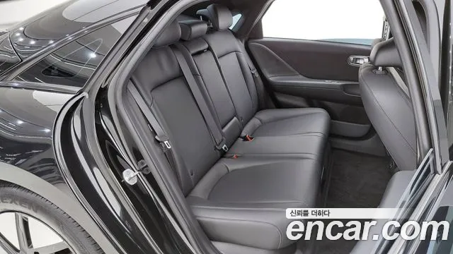 Hyundai Ioniq6 — Фото автомобиля 11