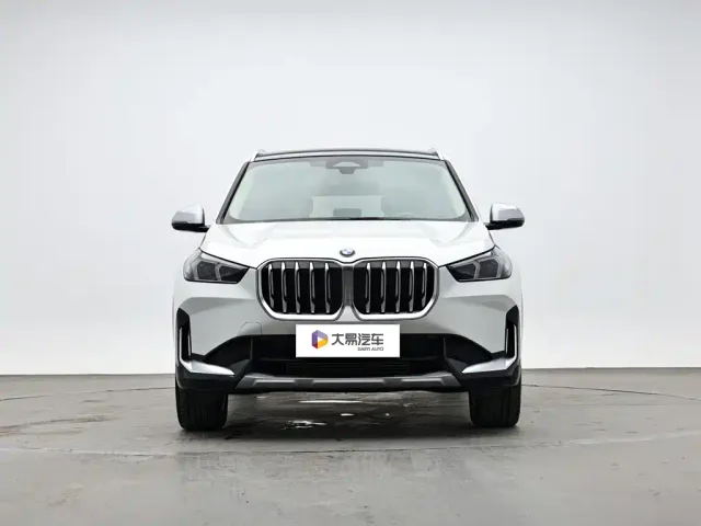 BMW X1 — Фото автомобиля 2
