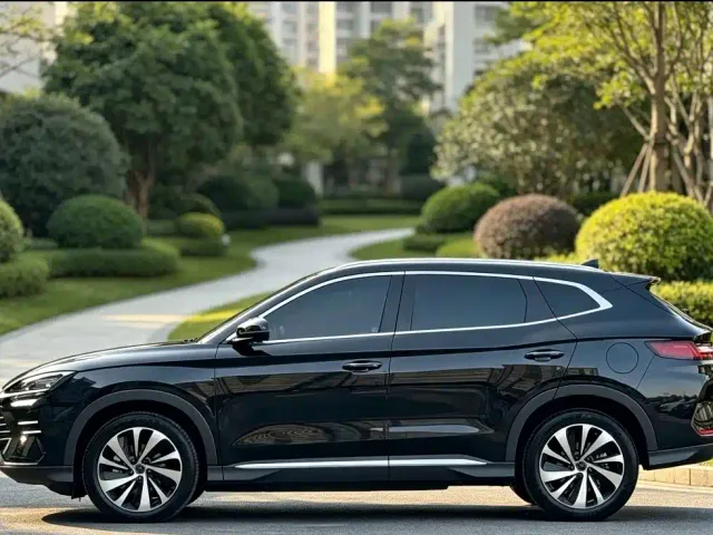 BYD Song PLUS — Фото автомобиля 3