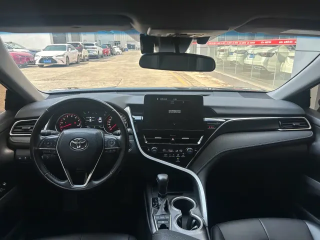 Toyota Camry — Фото автомобиля 8