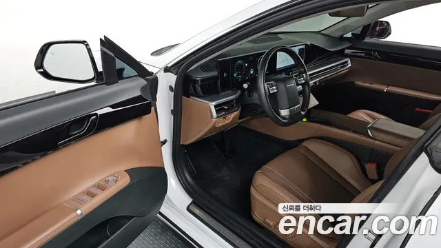Hyundai Grandeur Grandeur (GN7) 2.5 Бензин 2WD — Фото автомобиля 10