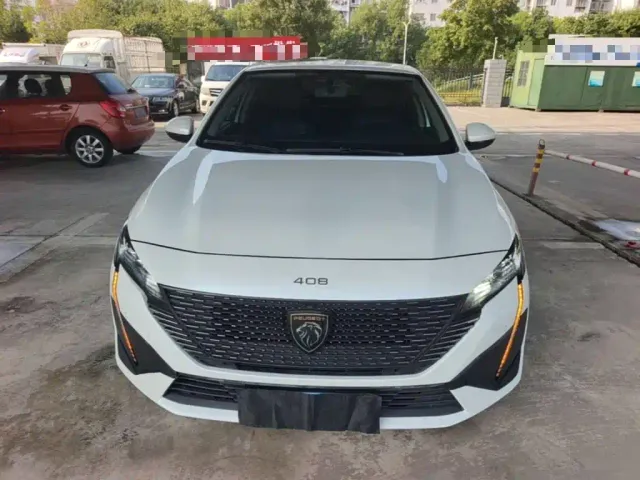 Peugeot Peugeot 408 2022 1.6T Light Chaser Edition — Фото автомобиля 2