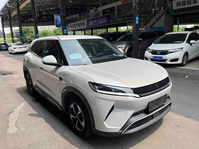 BYD Yuan UP — Фото автомобиля 3