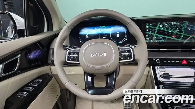 Kia Carnival Generation 4 — Фото автомобиля 13