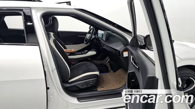 Kia EV6 — Фото автомобиля 13