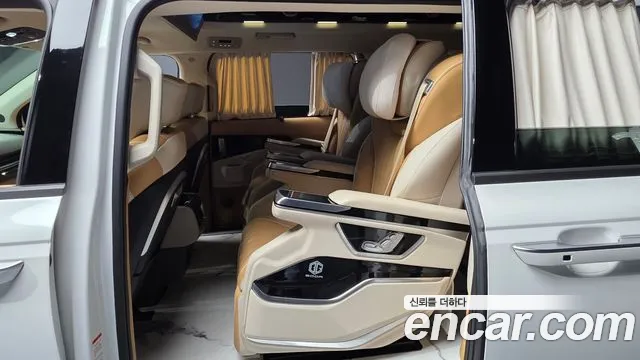 Kia Carnival Generation 4 — Фото автомобиля 16