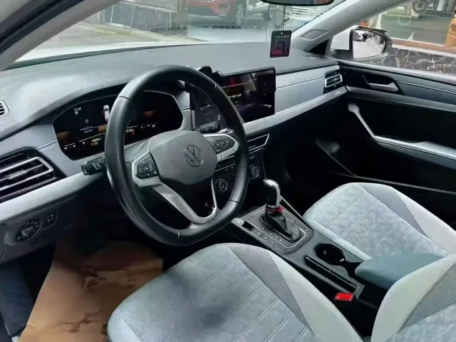 Volkswagen Lavida 2023 1.5L Auto Delight Edition — Фото автомобиля 5