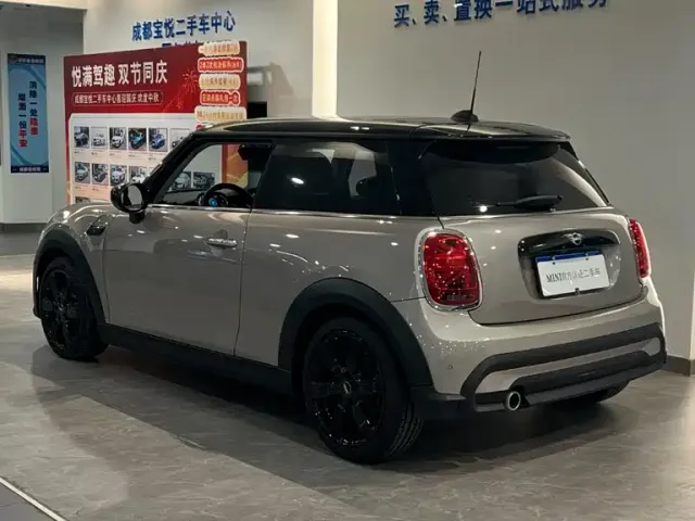 MINI Hatch — Фото автомобиля 5