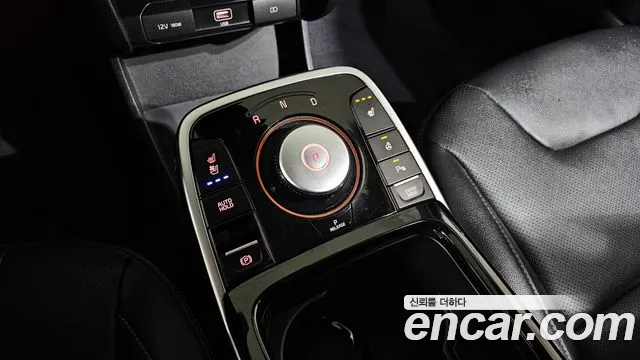 Kia Niro — Фото автомобиля 12