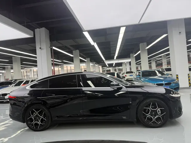 Changan Qiyuan A07 — Фото автомобиля 4