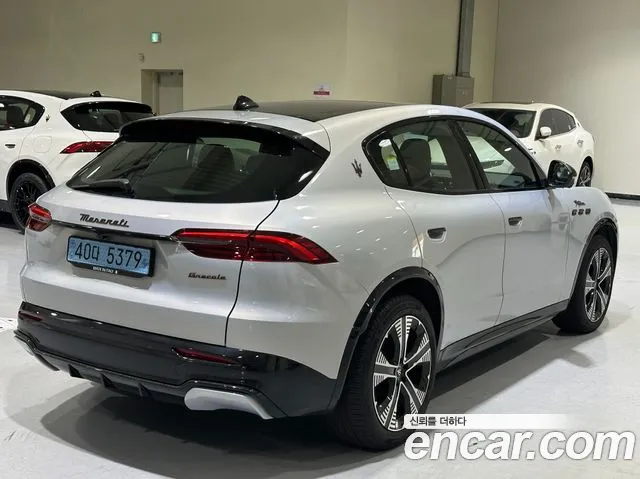 Maserati Grecale — Фото автомобиля 2