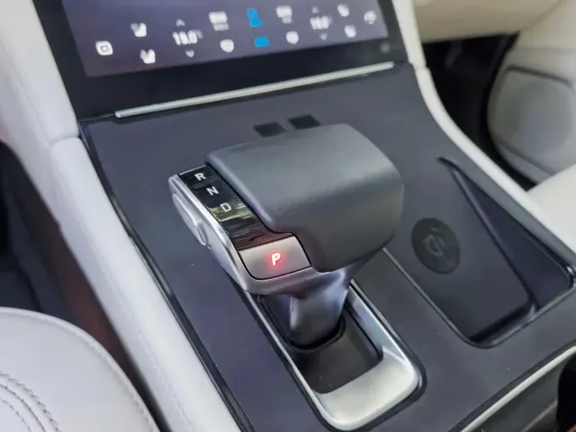 Li Auto ONE — Фото автомобиля 7