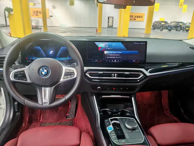 BMW i3 — Фото автомобиля 5