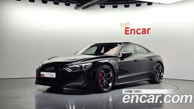 Фотография автомобиля — Audi RS e-tron GT