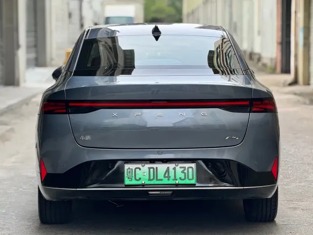 Xpeng P5 — Фото автомобиля 14