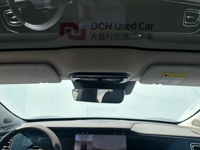 Roewe Rising Auto F7 — Фото автомобиля 15