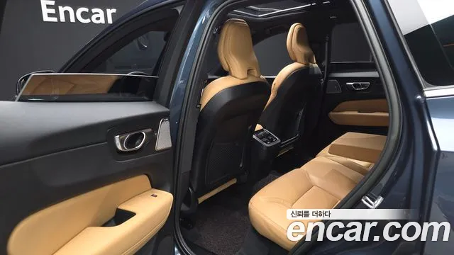 Volvo XC60 2nd Gen — Фото автомобиля 16