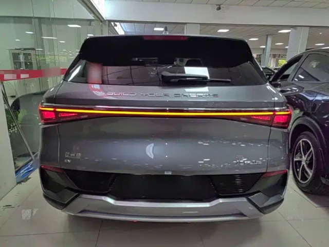 BYD Yuan PLUS — Фото автомобиля 5