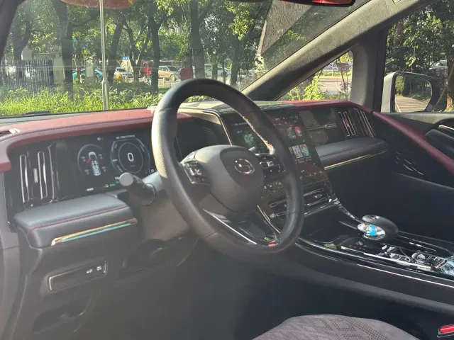 GAC Trumpchi M8 — Фото автомобиля 9