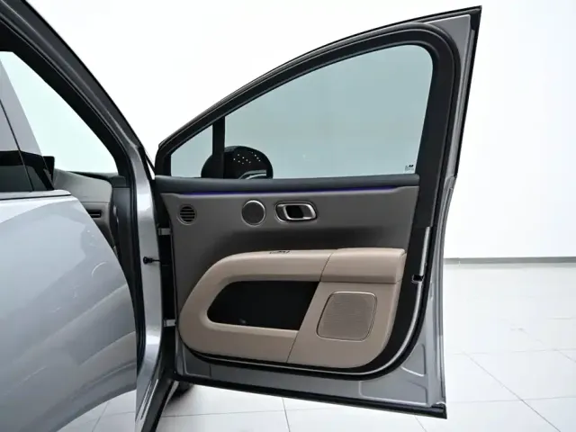 Li Auto Li Auto i6 2025 2WD Base Model — Фото автомобиля 21
