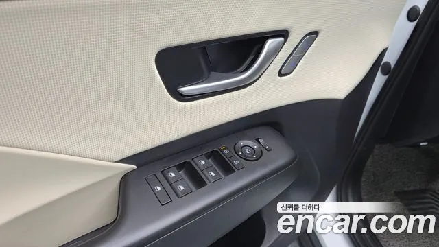 Hyundai Kona SX2 — Фото автомобиля 30
