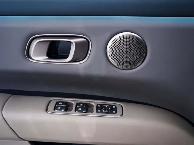 Li Auto i6 — Фото автомобиля 23