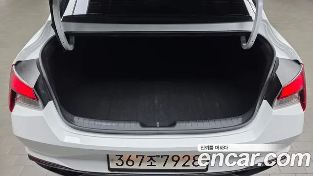 Hyundai Avante CN7 — Фото автомобиля 25