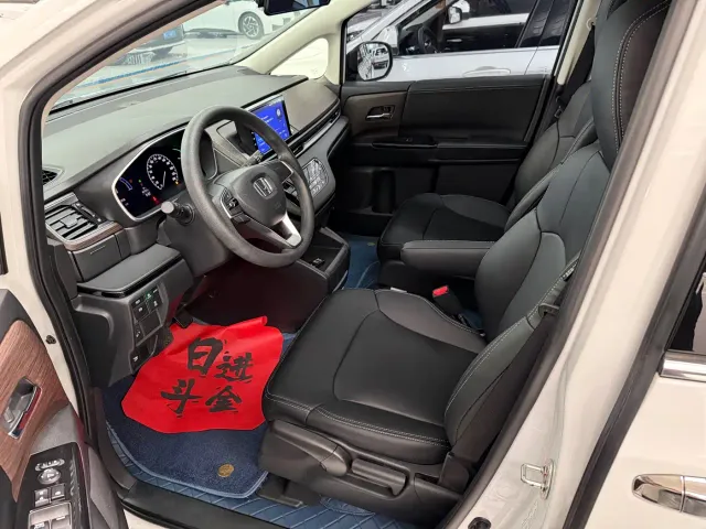 Honda Odyssey — Фото автомобиля 5