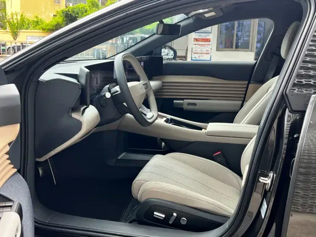 Audi E5 Sportback — Фото автомобиля 22
