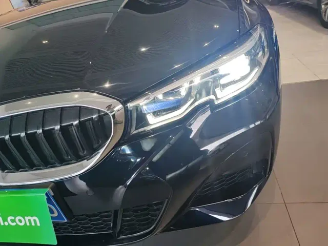 BMW 3 Series — Фото автомобиля 23