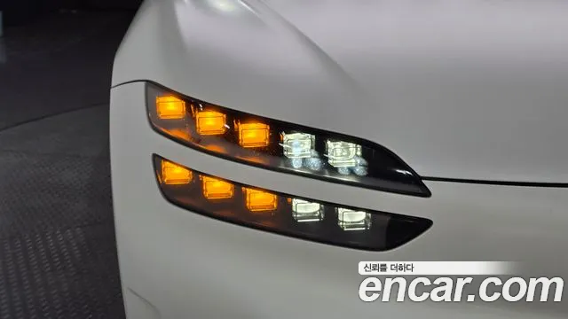 Genesis GV60 — Фото автомобиля 22
