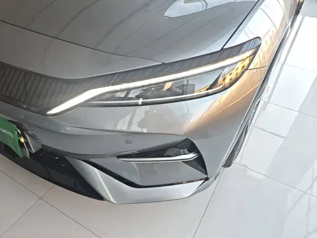BYD Song L EV — Фото автомобиля 23