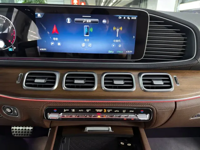 Mercedes-Benz GLS-Class — Фото автомобиля 5