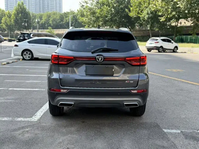Changan CS75 — Фото автомобиля 18