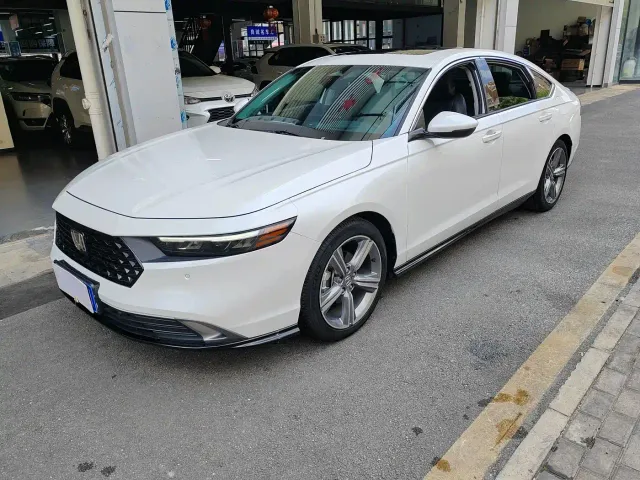 Фотография автомобиля — Honda Accord