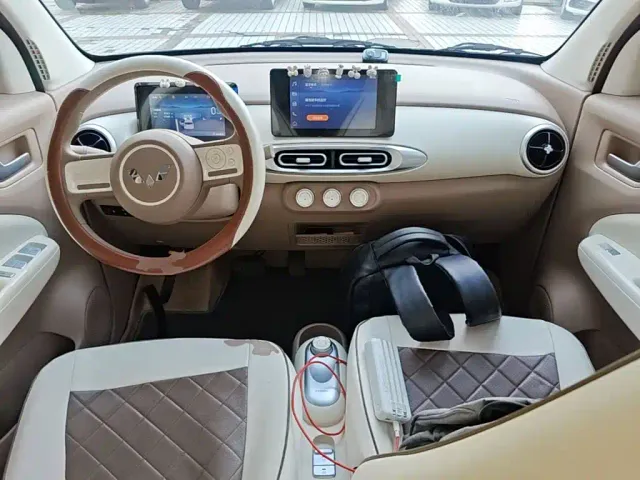 Wuling Hongguang Mini EV — Фото автомобиля 9