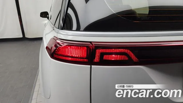 Kia Canival Carnival 4 поколение 9 мест Prestige — Фото автомобиля 22