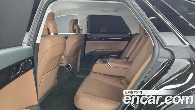 Hyundai Grandeur GN7 — Фото автомобиля 12