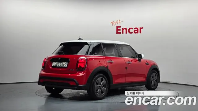 Mini Cooper Cooper 5 дверей Classic — Фото автомобиля 2