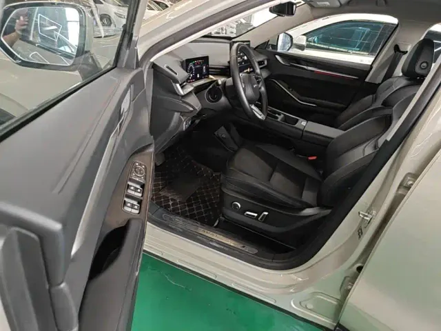 Haval H6 — Фото автомобиля 15