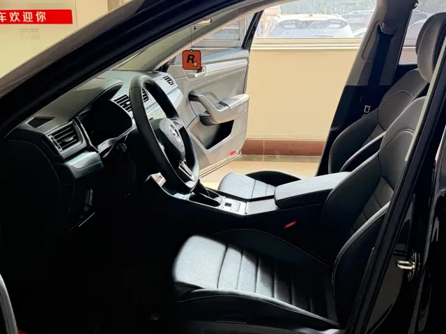 Skoda Superb — Фото автомобиля 28
