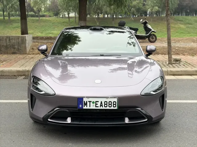 Xiaomi SU7 — Фото автомобиля 2