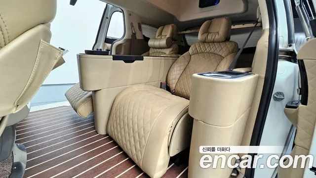 Kia Canival Carnival 4 поколение Бензин 9 мест Hi-Limousine(Спецкузов) — Фото автомобиля 16