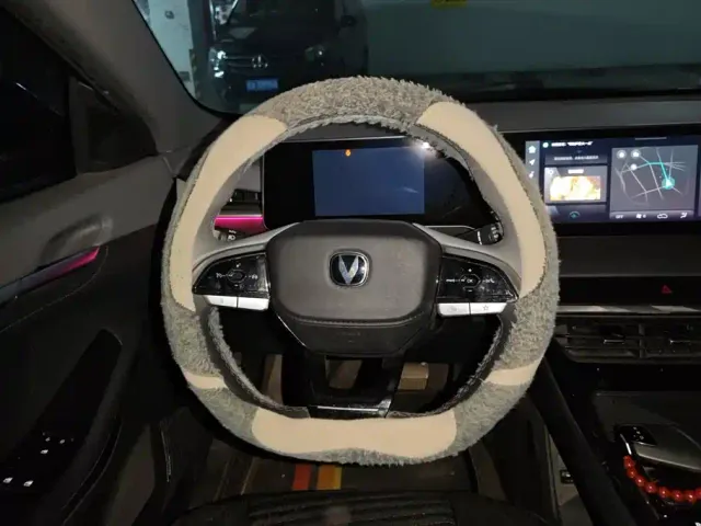 Changan Raeton Plus — Фото автомобиля 15