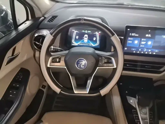 BYD Yuan Pro — Фото автомобиля 10