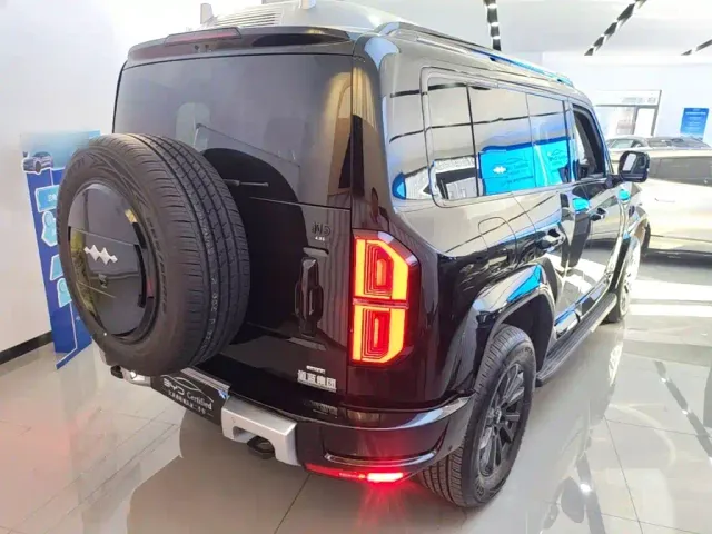 BYD FangChengBao Leopard 5 — Фото автомобиля 6