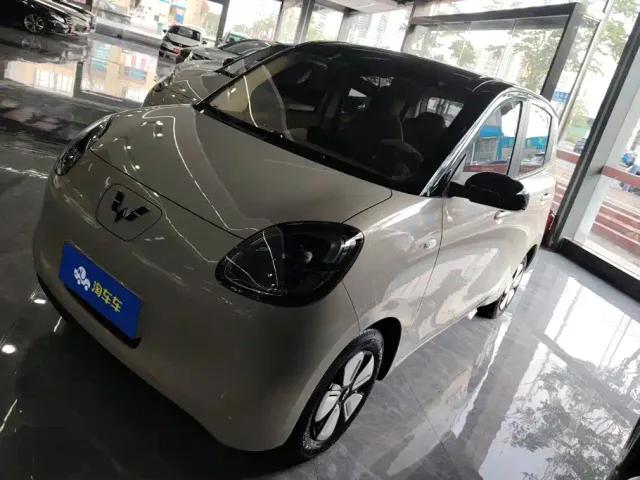 Фотография автомобиля — Wuling Hongguang Mini EV