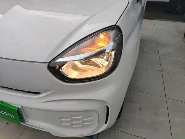 Roewe Clever — Фото автомобиля 23